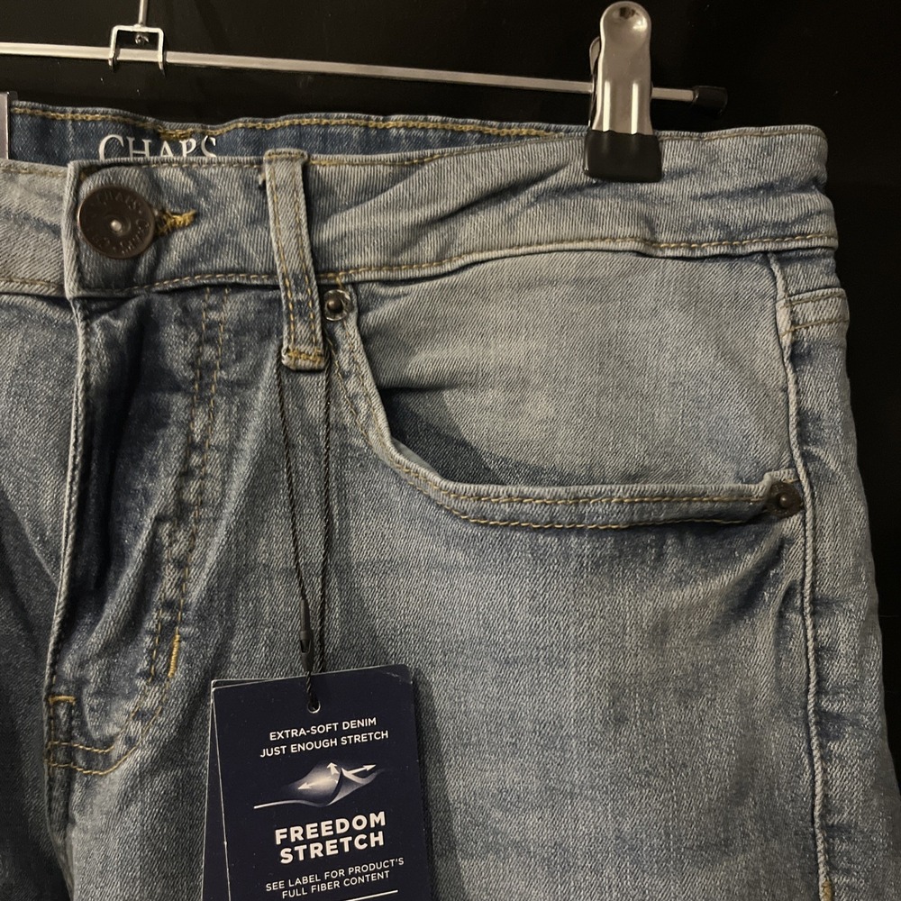 Chaps Freedom Soft Extra Stretch 30x30 Relaxed Straight Fit Jeans Canal‎ Wash - Picture 4 of 9